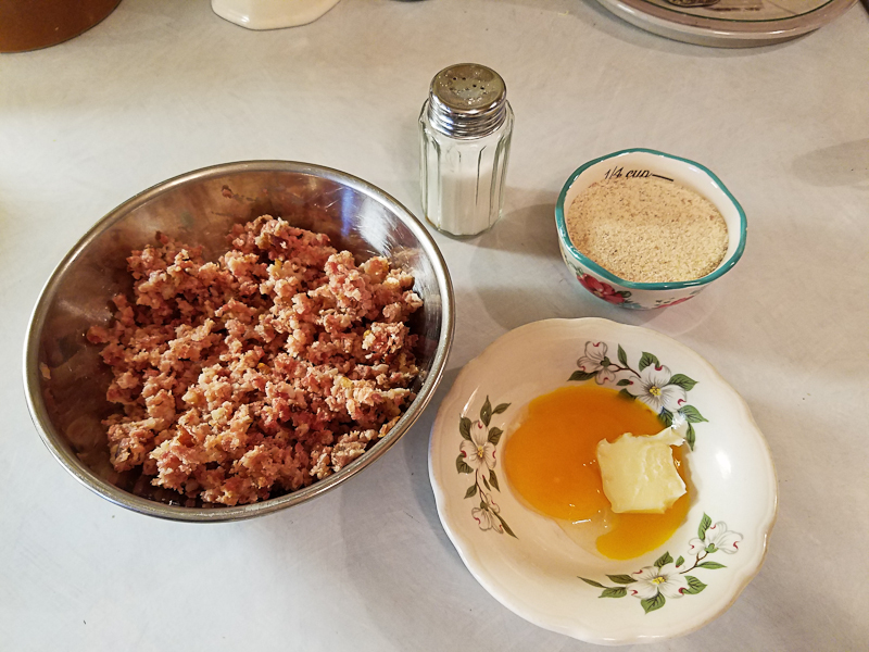 Savory cream of wheat with ground bacon and egg yolk